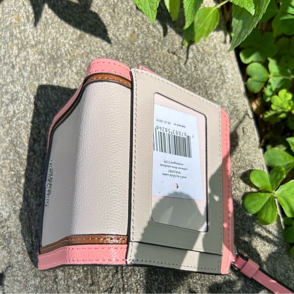 Kate spade Pink Cream Patterson Drive Colorblock Small L-Zip Bifold Wallet - Picture 6 of 13